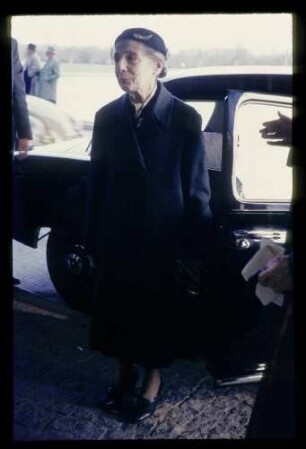 Prof. Lise Meitner 25.4.58.