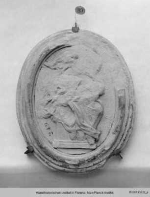 Basrelief mit figürlicher Darstellung (Madonna mit Kind?)