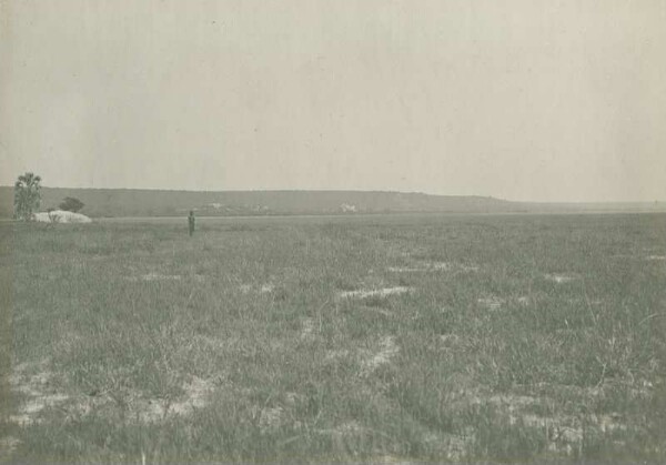 Eastern edge of the dried-up lake basin in Ugogo.