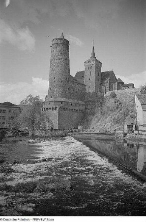 Bautzen. Blick auf Alte Wasserkunst und Michaeliskirche