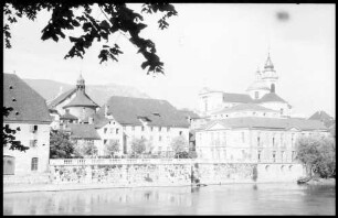 Keine Beschreibung [Solothurn: Kathedrale mit Aare]