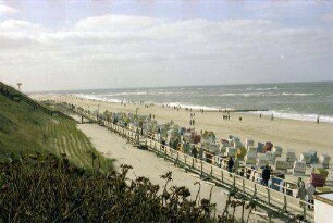 Westerland: Strand mit Strandpromenade, südlich