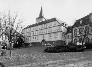Schloß mit Lustgarten; Bad König, Schloßplatz 3, Schloßplatz 6, Schloßplatz 5, Schloßplatz