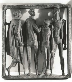 Denkmal für die Widerstandskämpfer der Magdeburger Schwermaschinenbaubetriebe : Denkmal für die Widerstandskämpfer der Magdeburger Schwermaschinenbaubetriebe, Teilrelief (E. Roßdeutscher; Bronze; Höhe 70 cm; Ausstellung zum VII. Parteitag der SED, Berlin 1967)