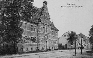 Pinneberg, Bahnhof-Straße mit Amtsgericht