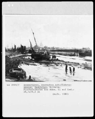 Fischereihafen bei Ebbe