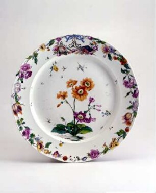 Teller mit Monogramm der Kurfürstin Maria Elisabeth Auguste von der Pfalz