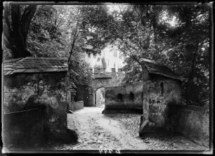 Eingang zum Schloss Rochsburg