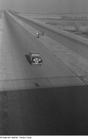 Automobil auf der Autobahn