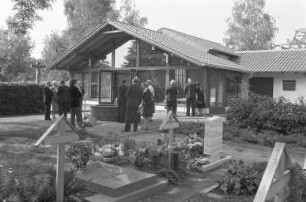 Umbau und Erweiterung der Friedhofskapelle mit Aussegnungshalle, Leichenschauhaus und Nebenräumen auf dem Friedhof Daxlanden