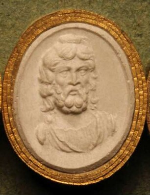 Kopf des Serapis im Halbprofil (Daktyliothek, Erstes Mythologisches Tausend)
