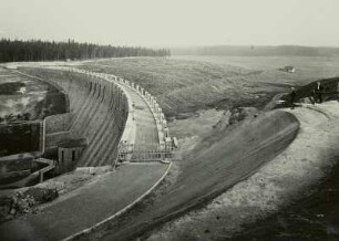 Talsperre Weiterswiese : Weiterswiese. Talsperre Weiterswiese. Fertigstellung der Sperrmauer (1927-1929)