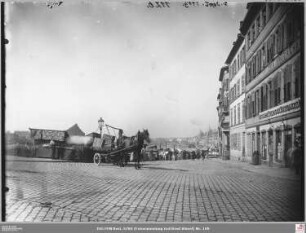 Kreuzung Alte Brücke / Mainkai, rechts Mainkai 2-1