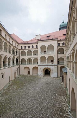 Schloss Peskenstein, Sułoszowa, Pieskowa Skała, Polen