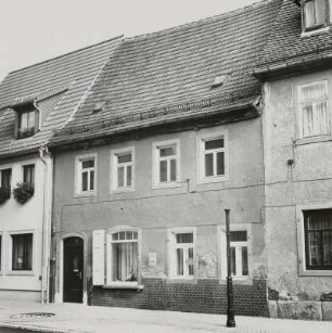Pegau, Breitstraße 30. Wohnhaus (um 1800). Straßenansicht