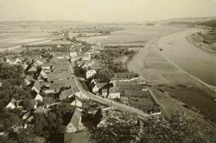 Coswig-Sörnewitz. Ortsteilansicht Sörnewitz, von der Bosel gesehen