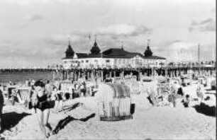 FDGB-Urlauber in Ahlbeck