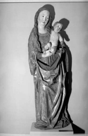 Freiburg: Augustinermuseum, Madonna, Lindenholz ausgehöhlt aus Oberglashütten, Oberrhein
