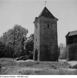 Zerbst. Dornburger Tor, auch Breitestraßentor (1401/1500), Seitenansicht