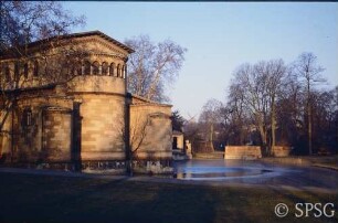 Potsdam, Park Sanssouci, Marlygarten, Friedenskirche und Friedensteich.
