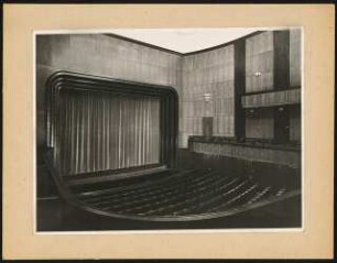Stadttheater, Bielefeld: Ansicht Zuschauerraum und Bühne