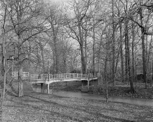 Forst, Fußgängerbrücke, Wehrinsel