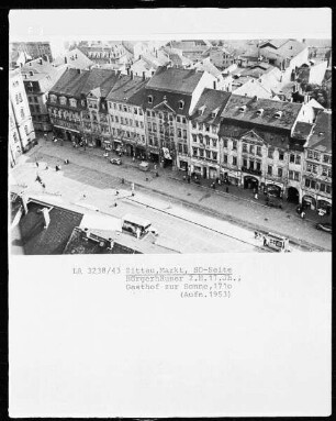 Wohnhaus Platz