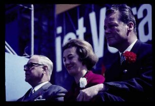 Zinn, Gattin, Brandt 1.5.65.