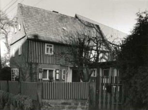 Pirna-Mockethal, Am Rundling 4. Bauernhof (1801/1900). Wohnhaus