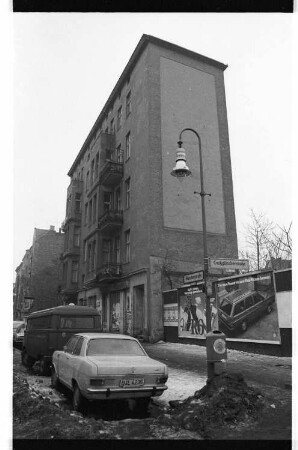 Kleinbildnegative: Besetztes Haus, Mansteinstr. 10 und 10a, 1981