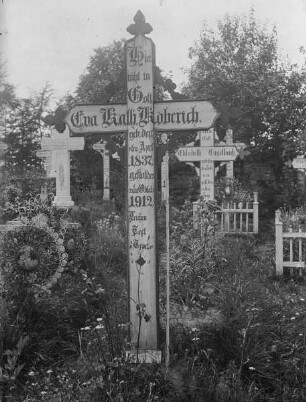 Holzkreuz: Eva Katharina Köberich 1837-1912