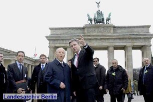 Berlin-Besuch von Carlo Azeglio Ciampi (Präsident von Italien); Brandenburger Tor (Mitte)