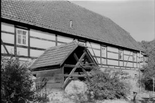 Niederstriegis, Kreis Döbeln. Pfarrhof, (erb. 1820). Rückfront des Pfarrhauses mit Backofen