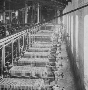 Schlamm-Pressenstation : Technikgeschichte | Technik und Wirtschaft | Zucker, seine Gewinnung und Verarbeitung
