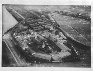Luftaufnahme der Auswandererhallen, nun "Überseeheim", der Hapag in Veddel