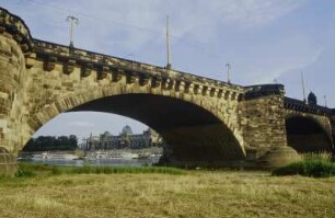 Augustusbrücke ü. d. Elbe in Dresden