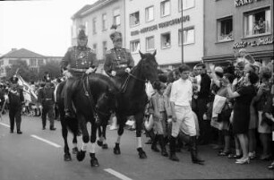 Freiburg: Festzug, 850 Jahre Freiburg [Reiter]