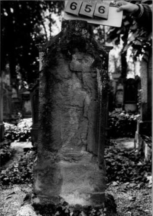 Grabstein 656