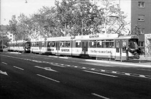 Freiburg: Zwei neue Stadtbahnzüge hintereinander
