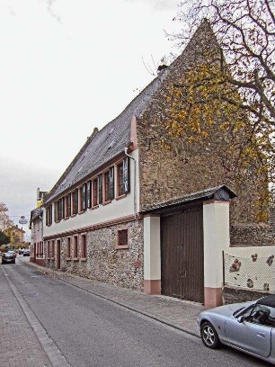 Oestrich-Winkel, Rheingaustraße 121