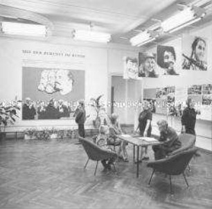 Blick in eine Wechselausstellung im Museum für Deutsche Geschichte (MfDG) in Berlin (Ost)