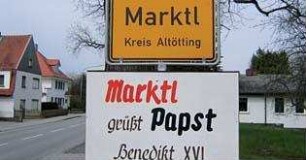 Wir sind Papst! - Marktl am Inn