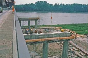 Umbau der Wintersdorfer Brücke bei Staustufe Iffezheim/Rhein