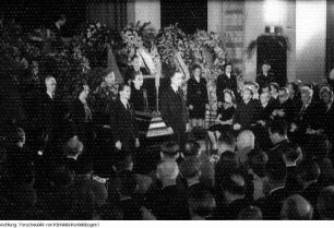 Dresden, Neustadt, Kurt-Fischer Platz (Olbrichtplatz), Nordhalle, Kreisdelegierten-Konferenz der Sozialistischen Einheitspartei Deutschlands (SED) mit Otto Buchwitz, Klara Noack, 19. - 20. November 1949 & Dresden, Deutsches Hygiene-Museum, Trauerfeier für den Ministerpräsidenten Dr. Rudolf Friedrichs, 19. Juni 1947
