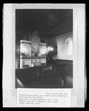 Orgel in der Dorfkirche Berzdorf : Orgel von 1880 in der Dorfkirche Berzdorf. Blick von der Südempore