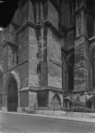 Kathedrale Notre Dame — Querhaus