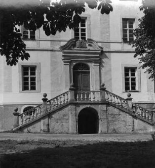 Schäftlarn. Kloster (760 gegründet und nach 1866). Haupteingang mit Treppenanlage