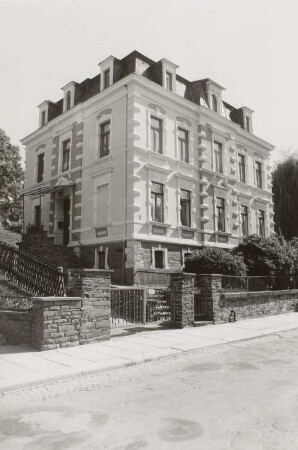 Markneukirchen (Vogtlandkreis), Villa (um 1890), Erlbacher Straße 21, Straßenansicht