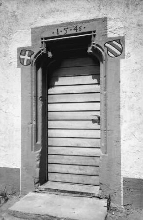Heitersheim: Außenportal im Ritterhaus
