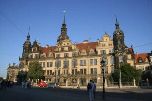 Dresden-Altstadt. Residenzschloß. Ansicht vom Theaterplatz